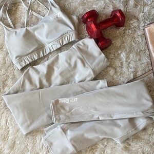 UFC gym Women's Light Gray Leggings Set